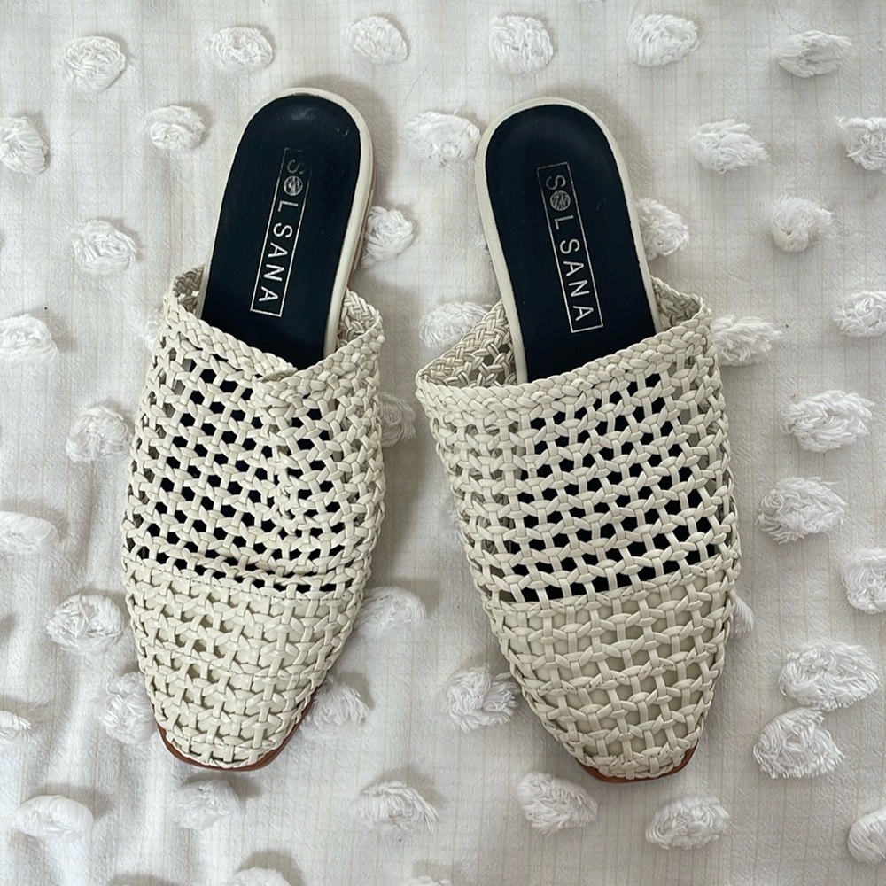 Sol Sana Mule White